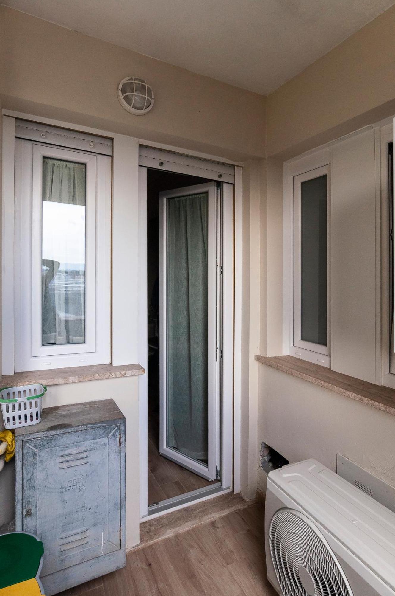 Elegant Comfy Three-rooms In Eur With Parking Rom
