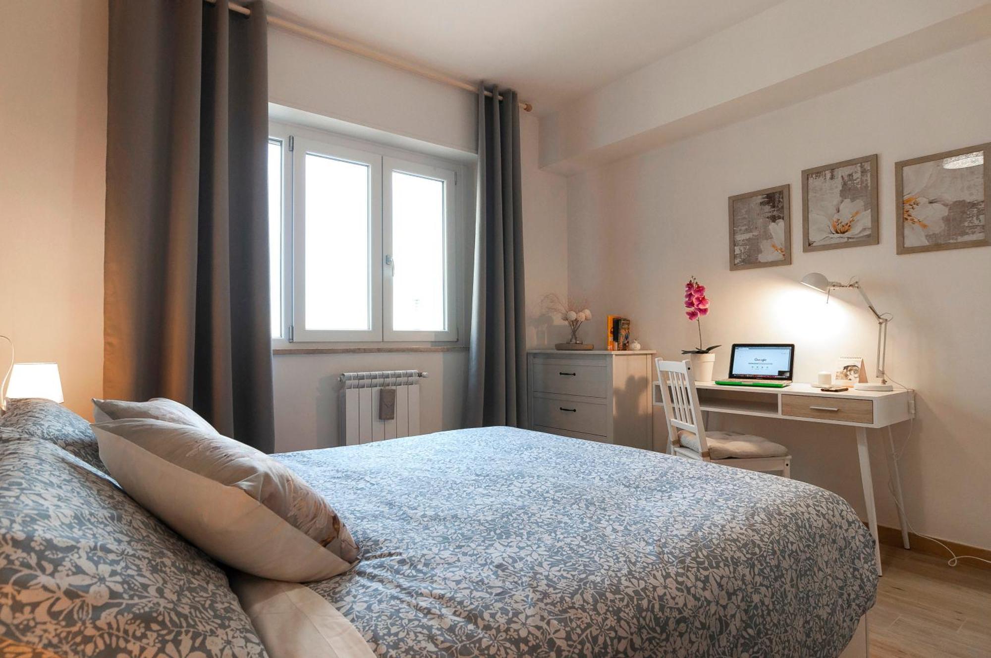 Elegant Comfy Three-rooms In Eur With Parking Apartment *