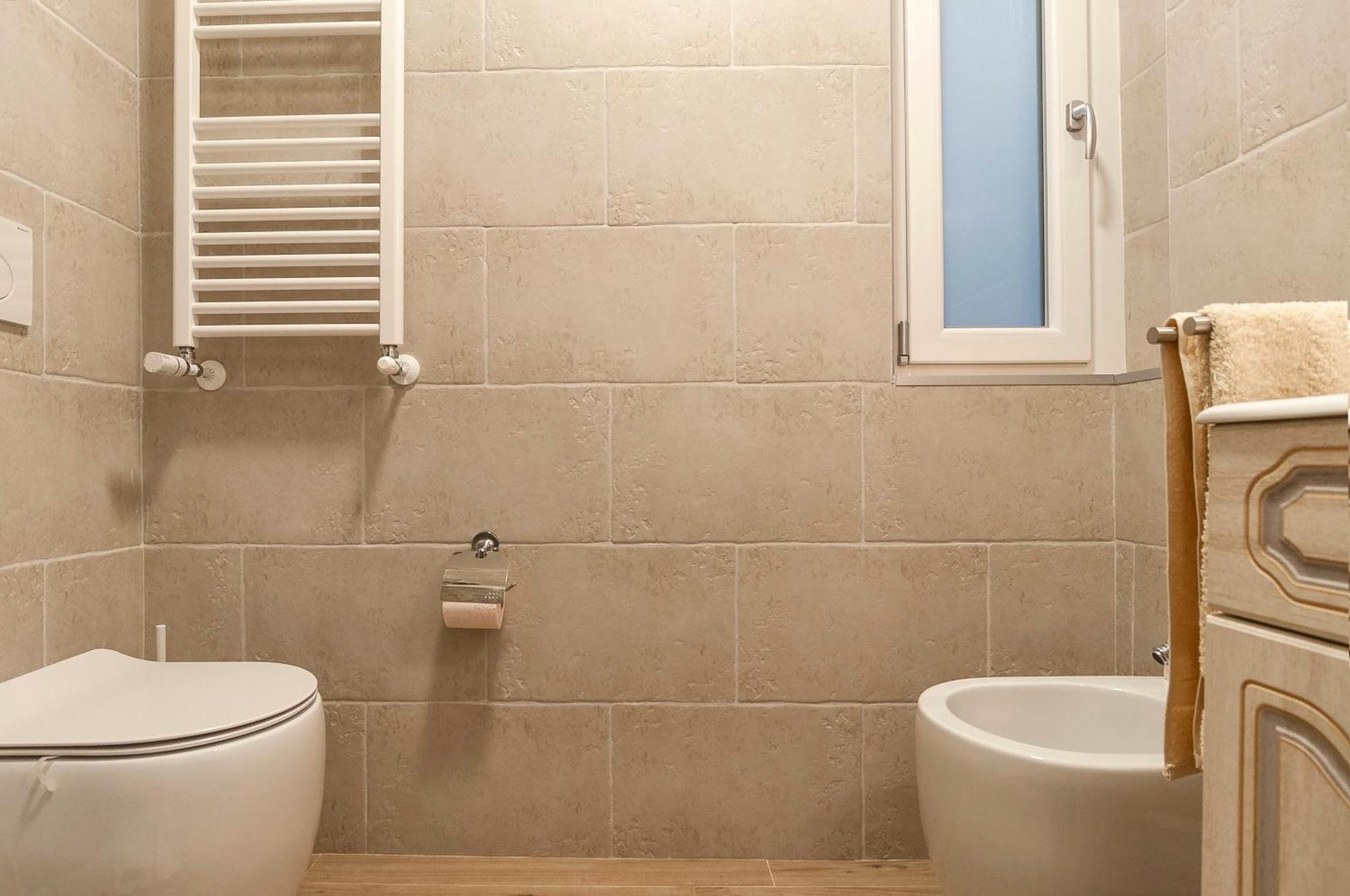 Elegant Comfy Three-rooms In Eur With Parking Apartment Rom